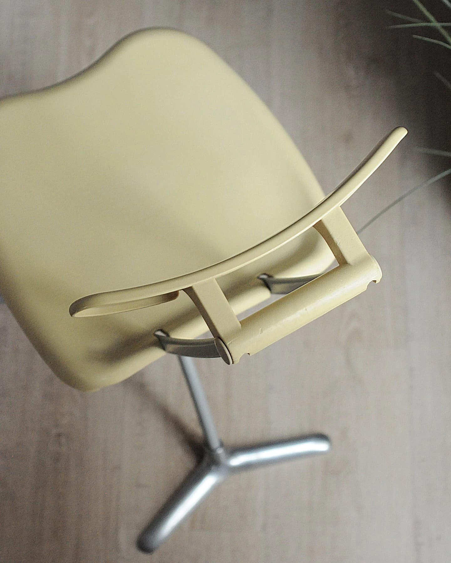 Magis, Toshiyuki Kita, Rondine Katlanır Sandalye detay görseli 4