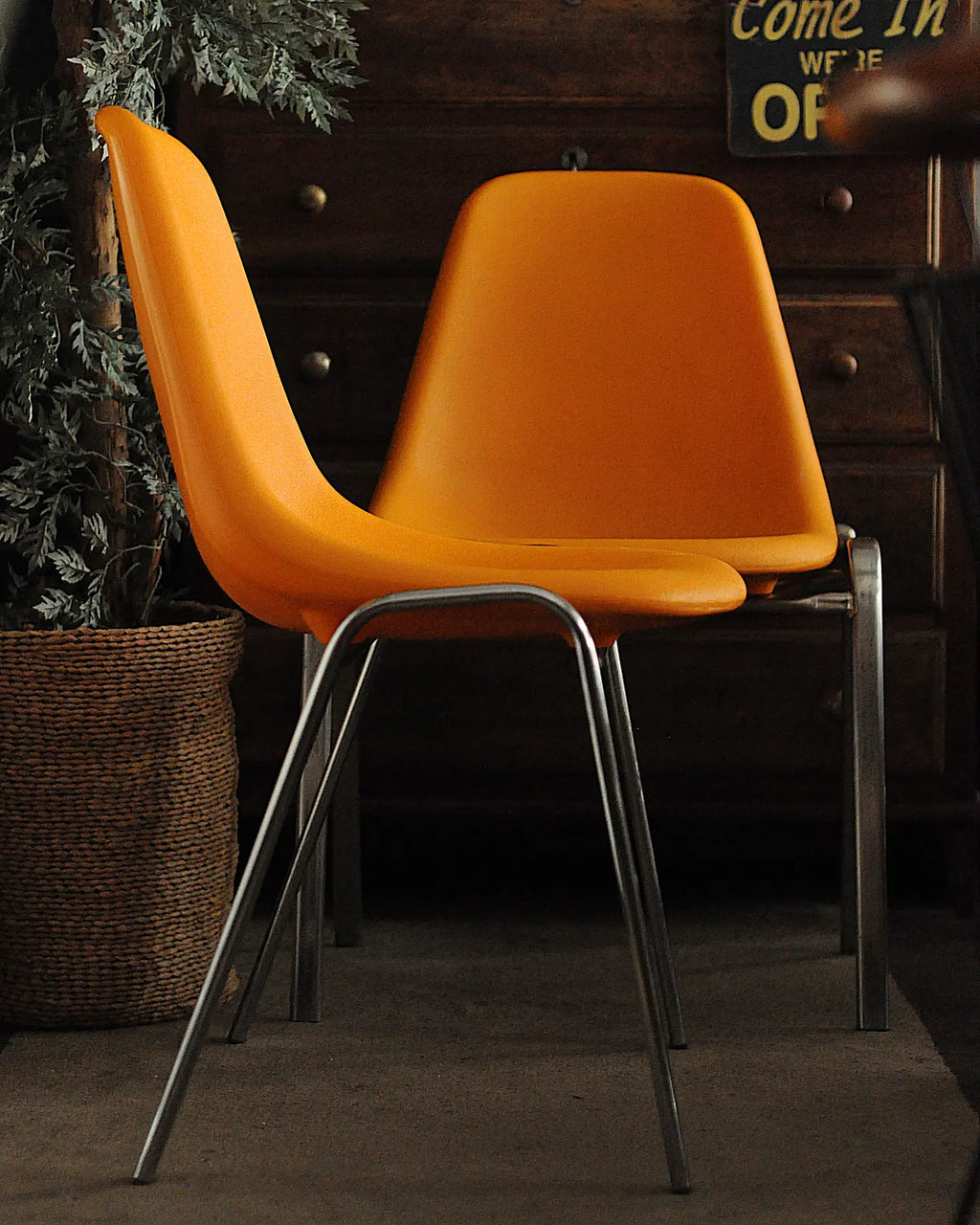 1977 Pollak, Orly Chair