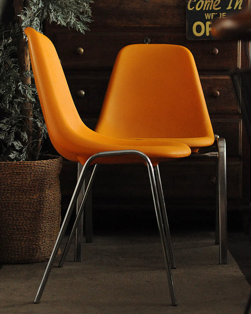 1977 Pollak, Orly Chair