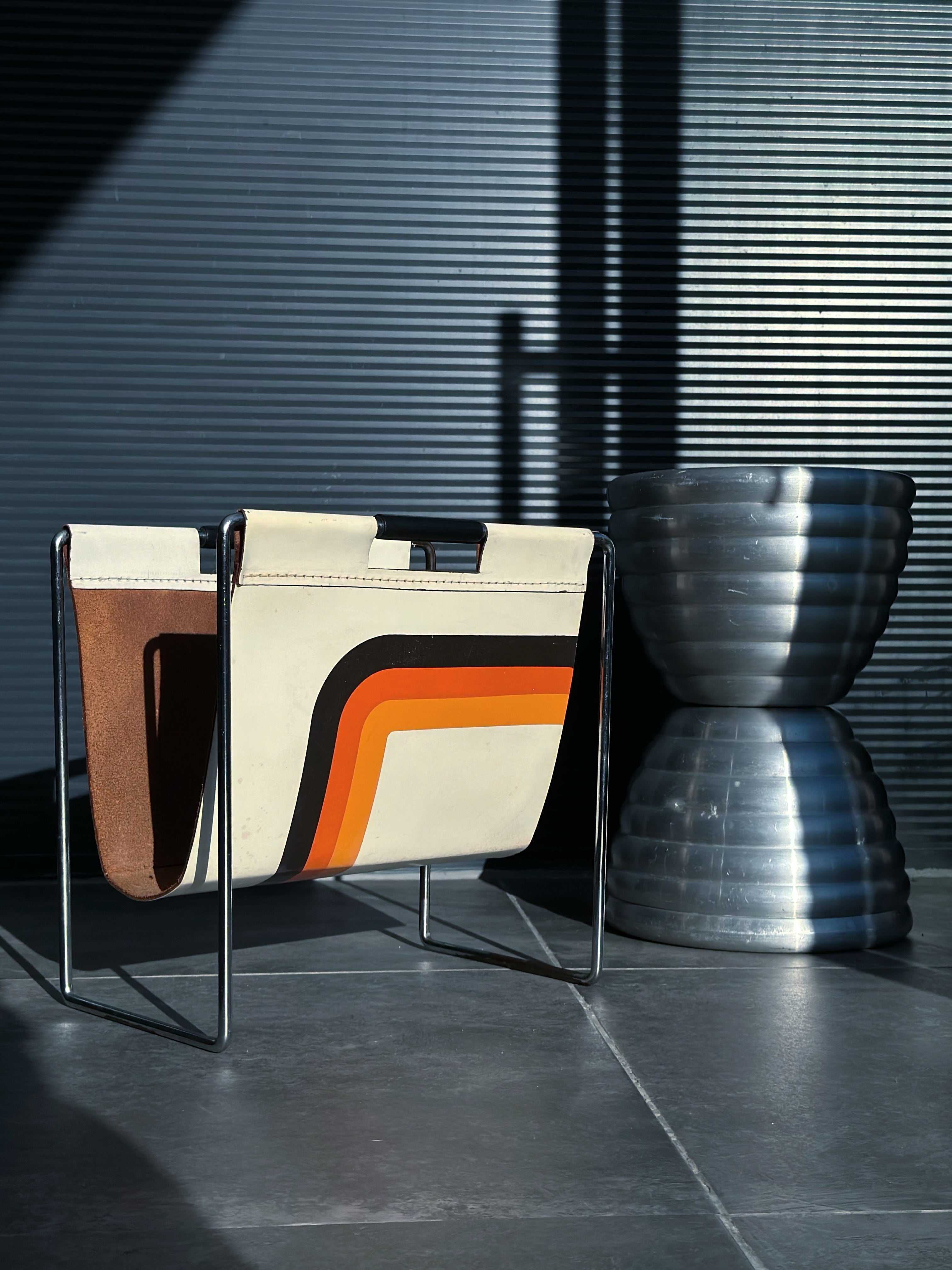 Vintage Brabantia Dadime Deri Gazetelik detay görseli 4