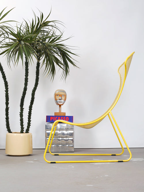 IKEA PS 2012 Wiebke Braasch sarı metal lounge chair üç çeyrek görünüm