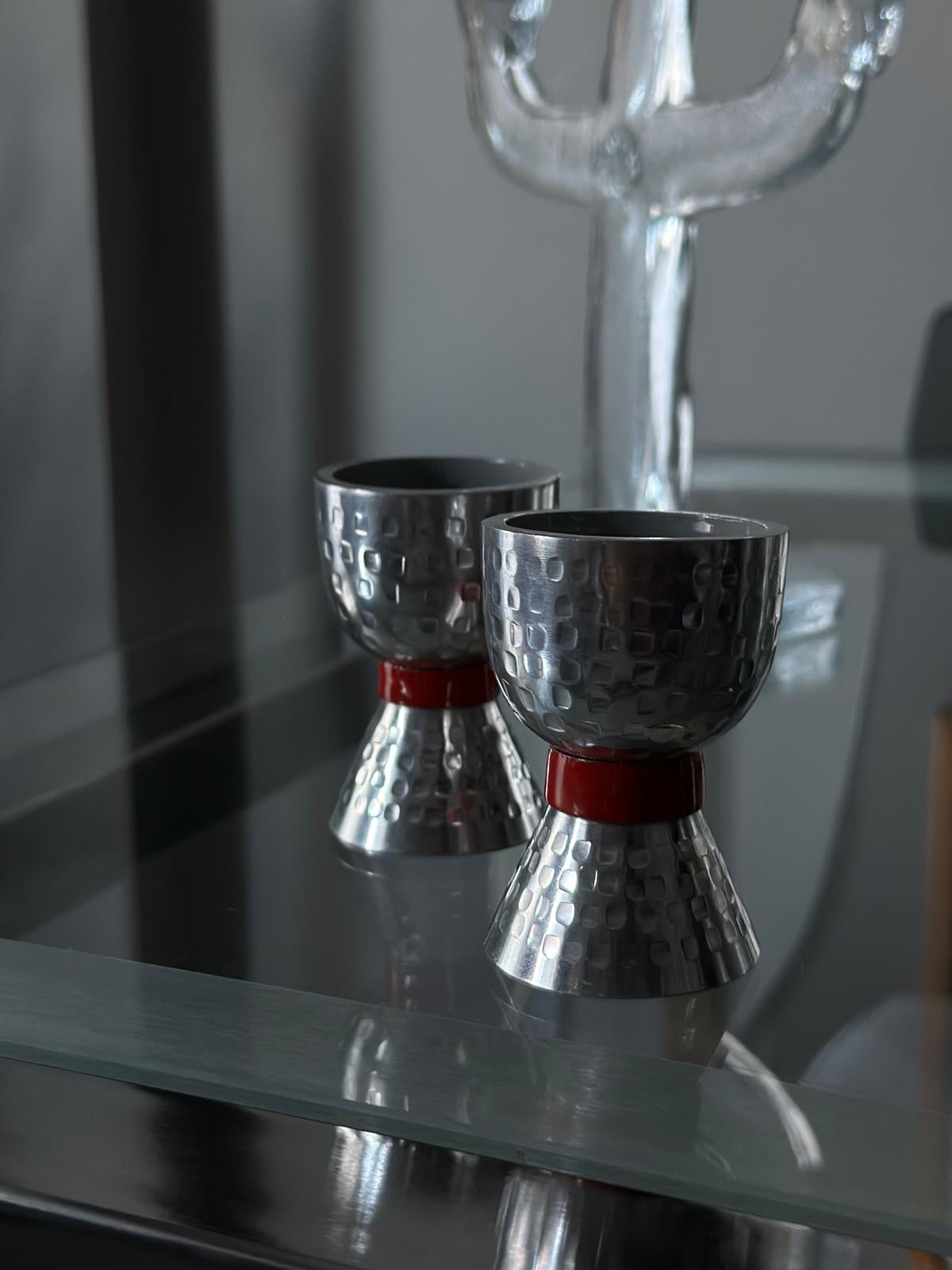 Kırmızı Detaylı Metal Şamdan Çifti
