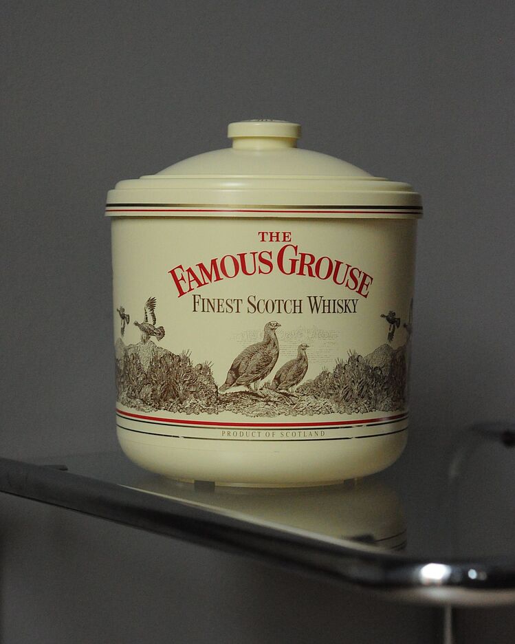 Famous Grouse Buz Kovası