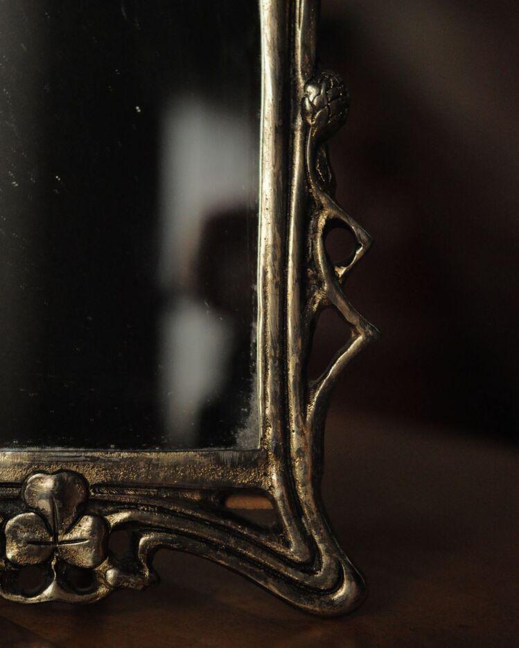 Art Nouveau Masa Aynası