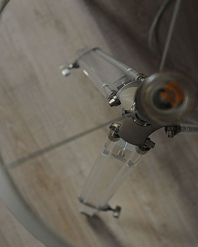 Eichholtz Lucite Tripod Lambader