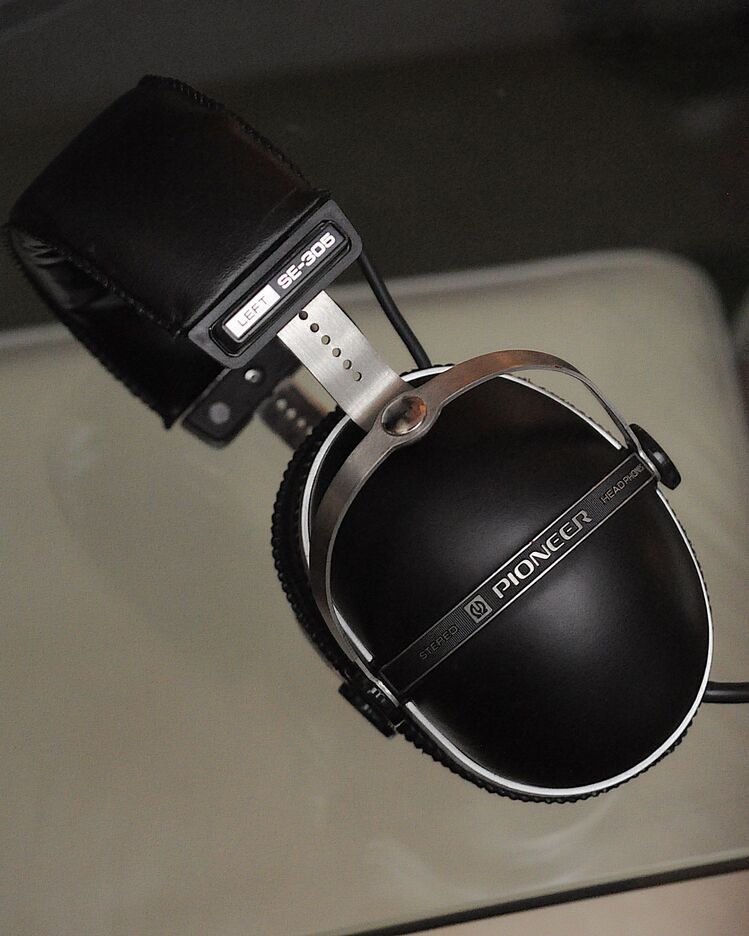 Pioneer SE-305 Kulaklık
